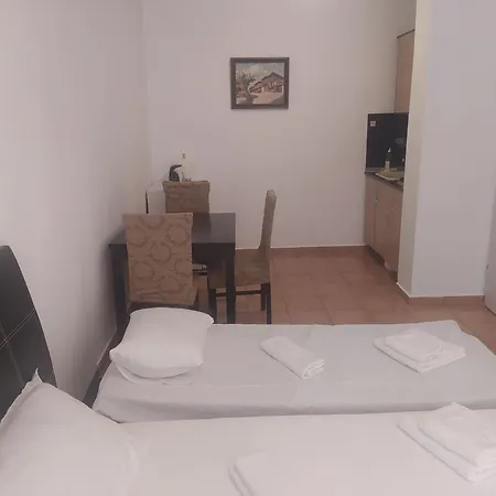 Visit Sunny Marina アパート ラヴダ