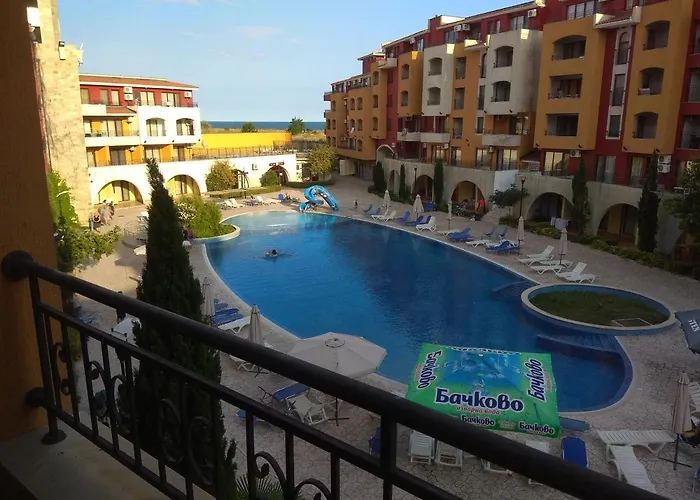 Visit Sunny Marina Равда