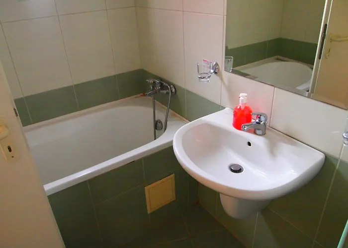 Visit Sunny Marina Апартаменти *