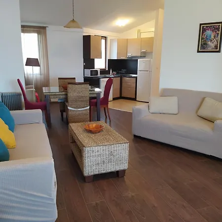 Visit Sunny Marina Apartment *