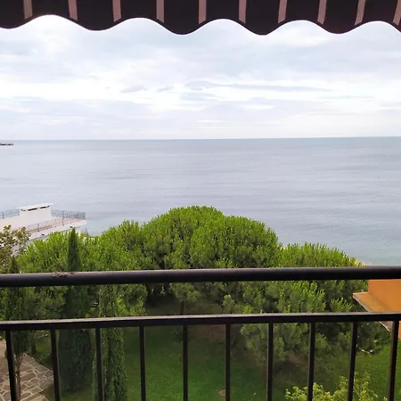 Visit Sunny Marina Apartment