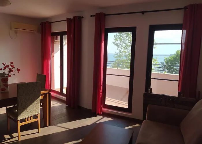 Visit Sunny Marina Ravda